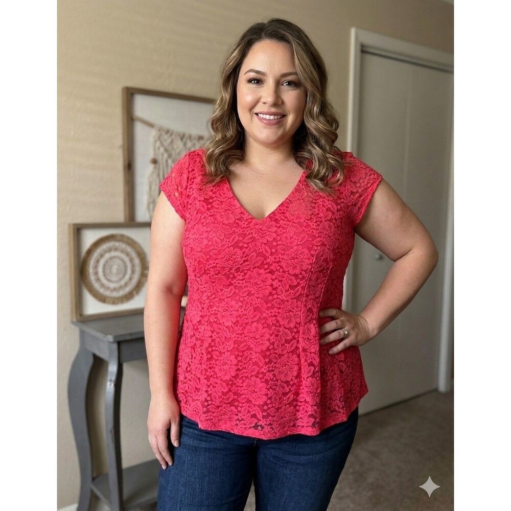 Torrid Blouse Womens 63% Cotton Coral Floral Lace V-Neck Short Sleeve Size 5